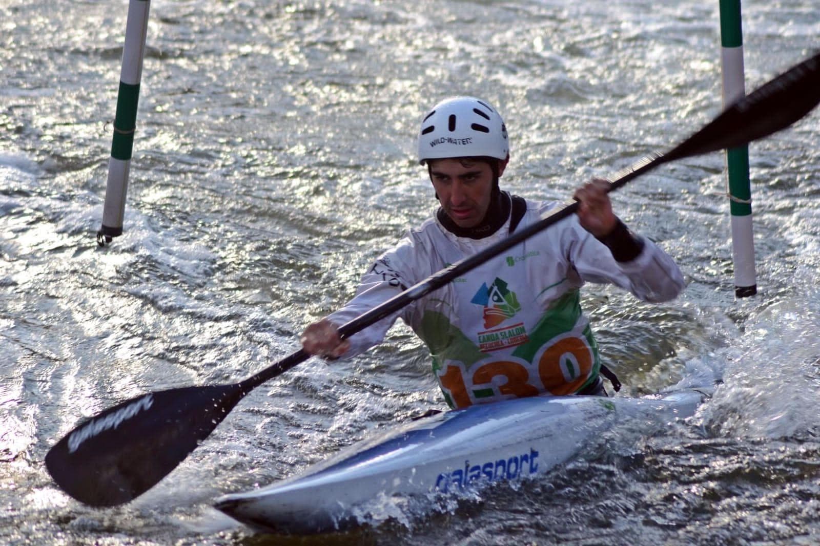 Matías Contreras va por el Sudamericano y Panamericano de canotaje slalom y slalom extremo en Luján