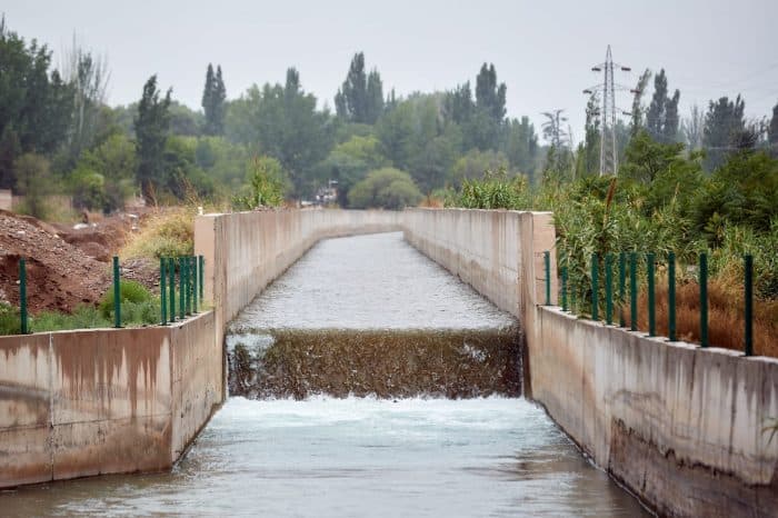 Dique Cipolleti: precaución si vas a bañarte en la zona