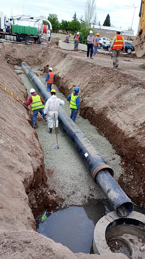 Cloacas: las tareas sobre el Acceso Sur en Carrodilla
