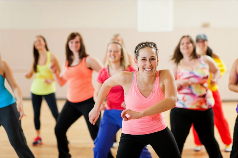 Octubre Rosa finaliza con una clase de zumba